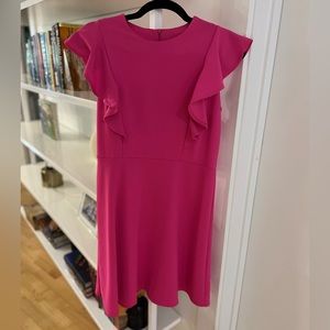 2Hearts 💕 PinK Ruffled Dress Size Médium
